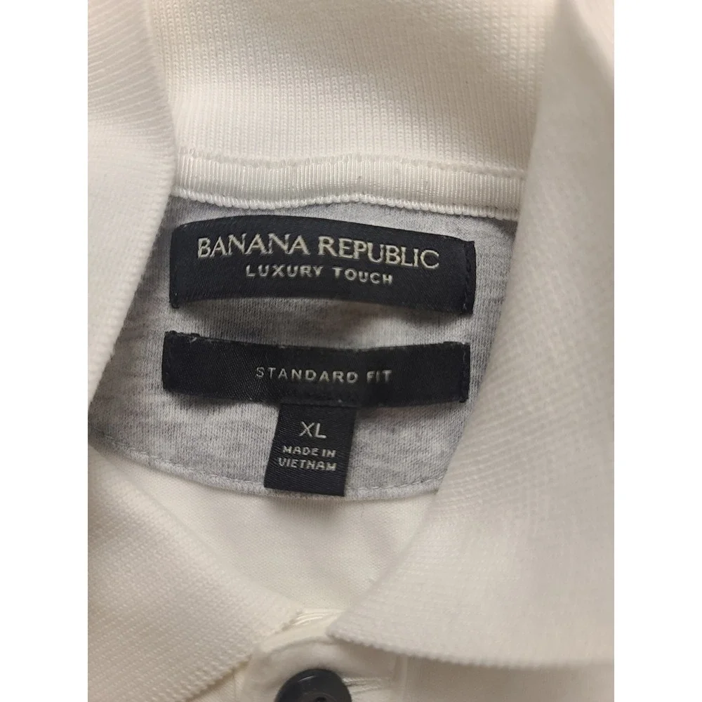 Banana Republic Luxury Touch Polo Shirt Men's XL White Standard Fit Gold N Logo